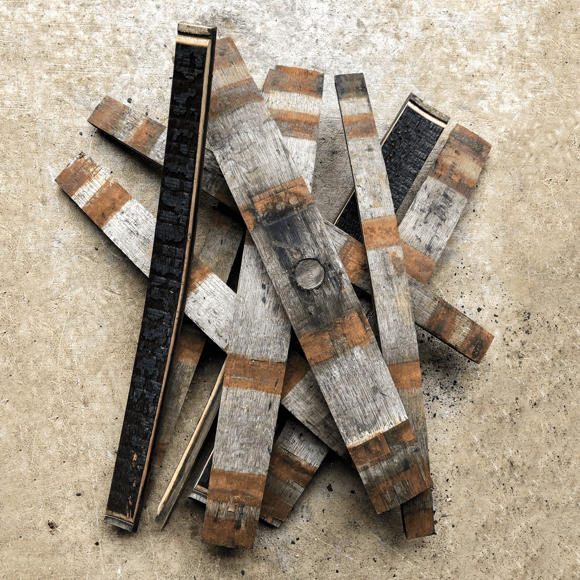 Reclaimed Whiskey Oak Staves (Pack of 10 Wide) - The County Cooperage